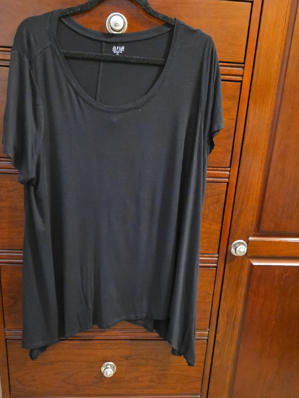 a.n.a Black Short Sleeve Scoop Neck Tee
